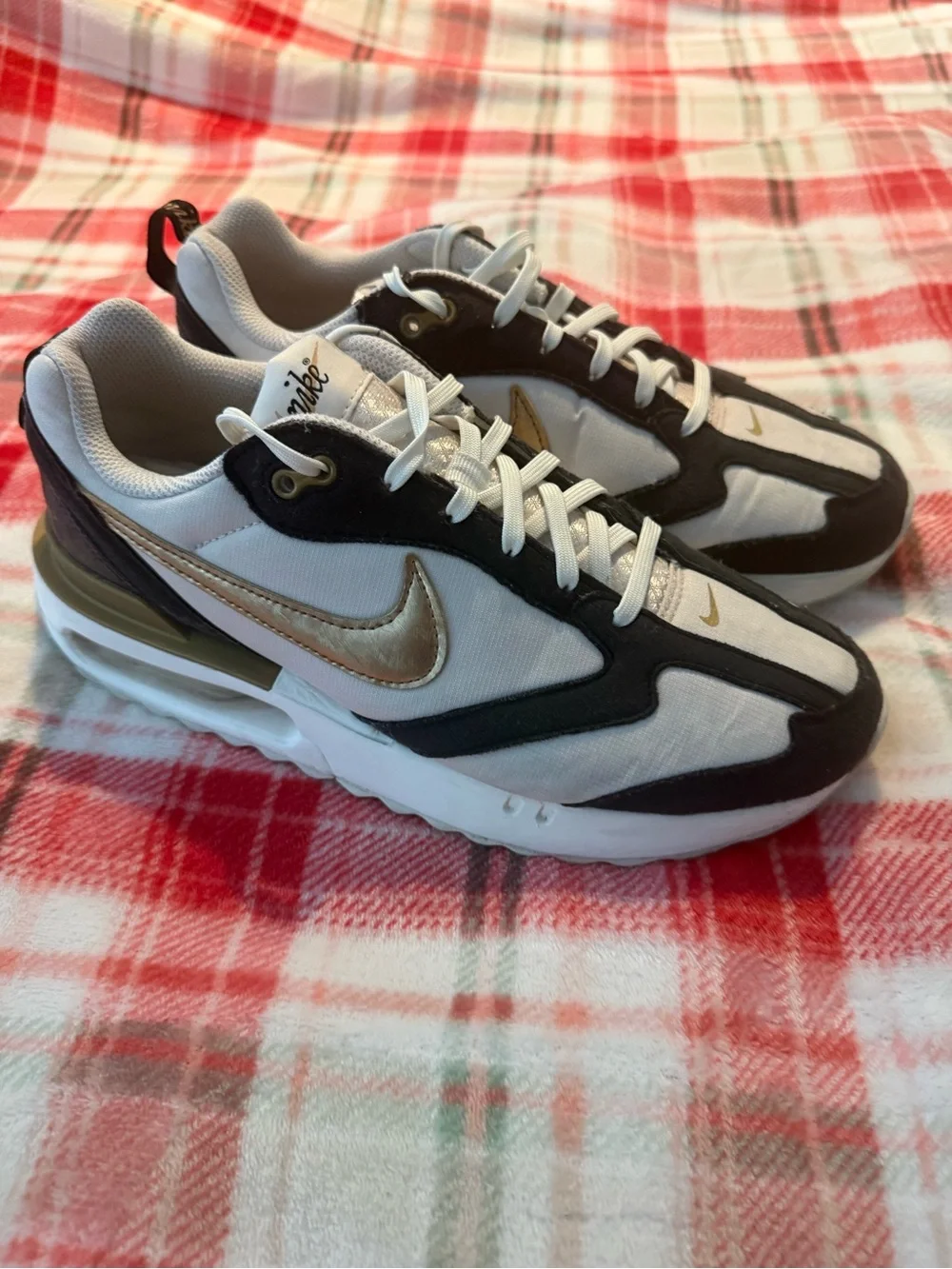 Nike Women’s Air Max Dawn White and Gold Athletic Sneakers with Black Accents